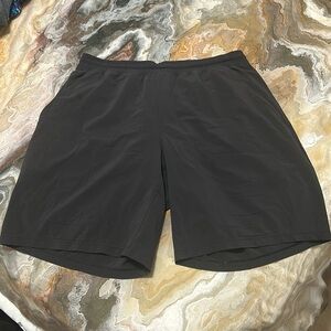 Lululemon Men’s Pace Breaker 2.0 Short XL 9”, boxer lined